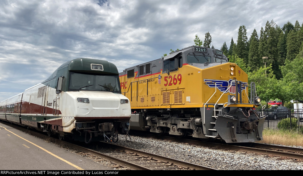 Amtrak Unloads As UP Passes